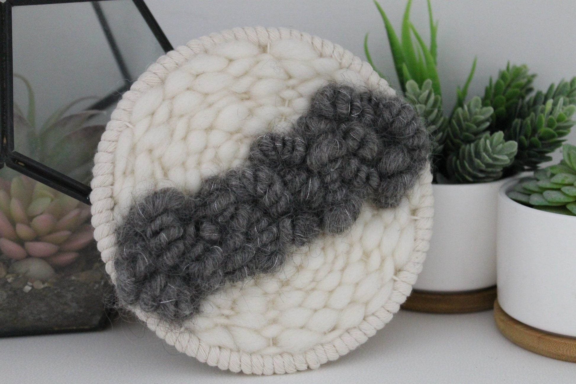 Round woven wall hanging | wall art | weaving | woven tapestry | wall decor | wall tapestry | home decor | tapestry