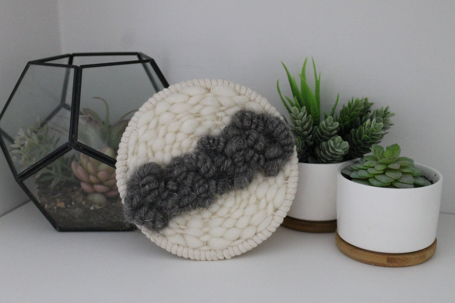 Round woven wall hanging | wall art | weaving | woven tapestry | wall decor | wall tapestry | home decor | tapestry