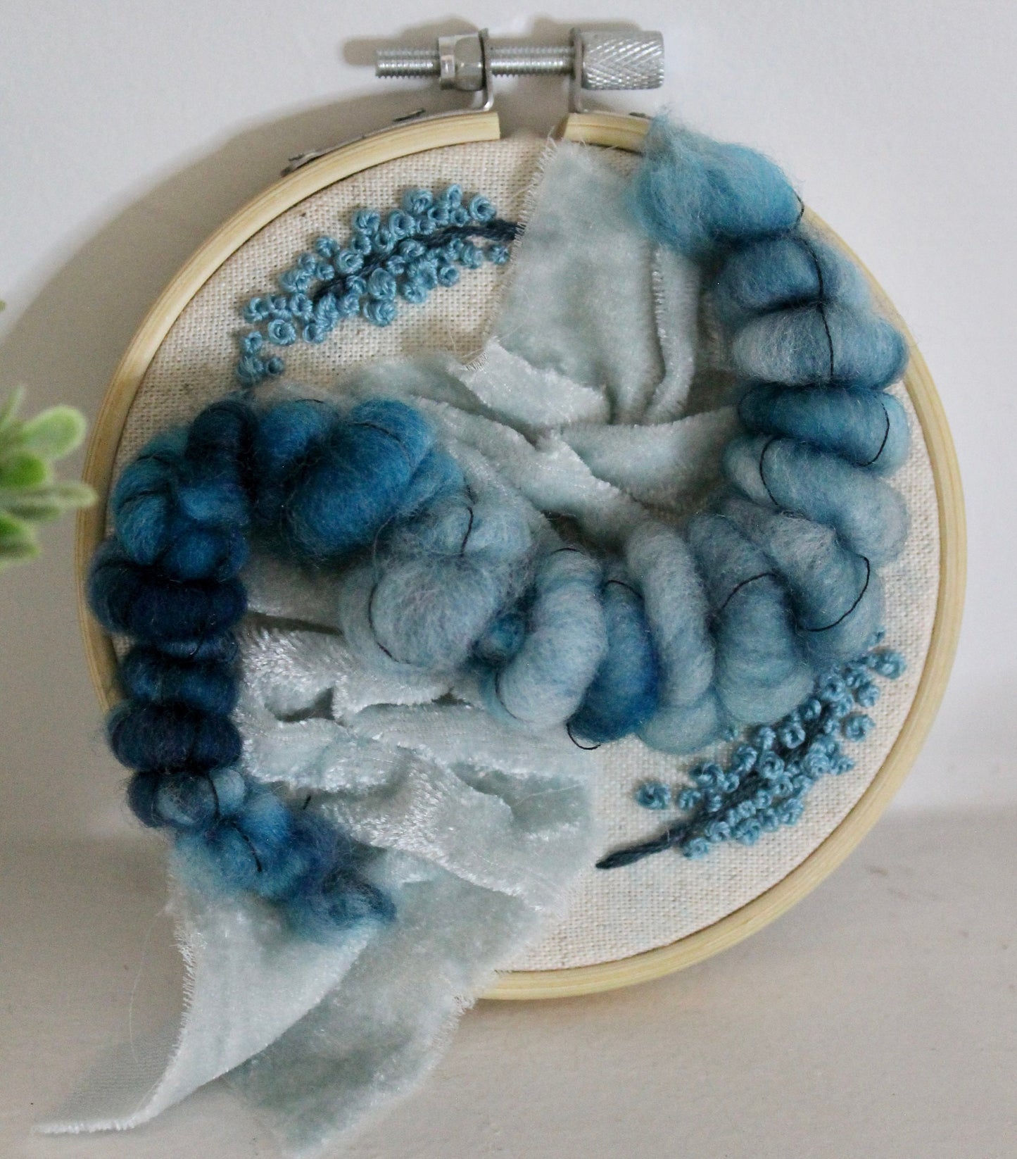 Mini blue embroidery | embroidery hoop | foil embroidery | diy | gift idea | flower embroidery