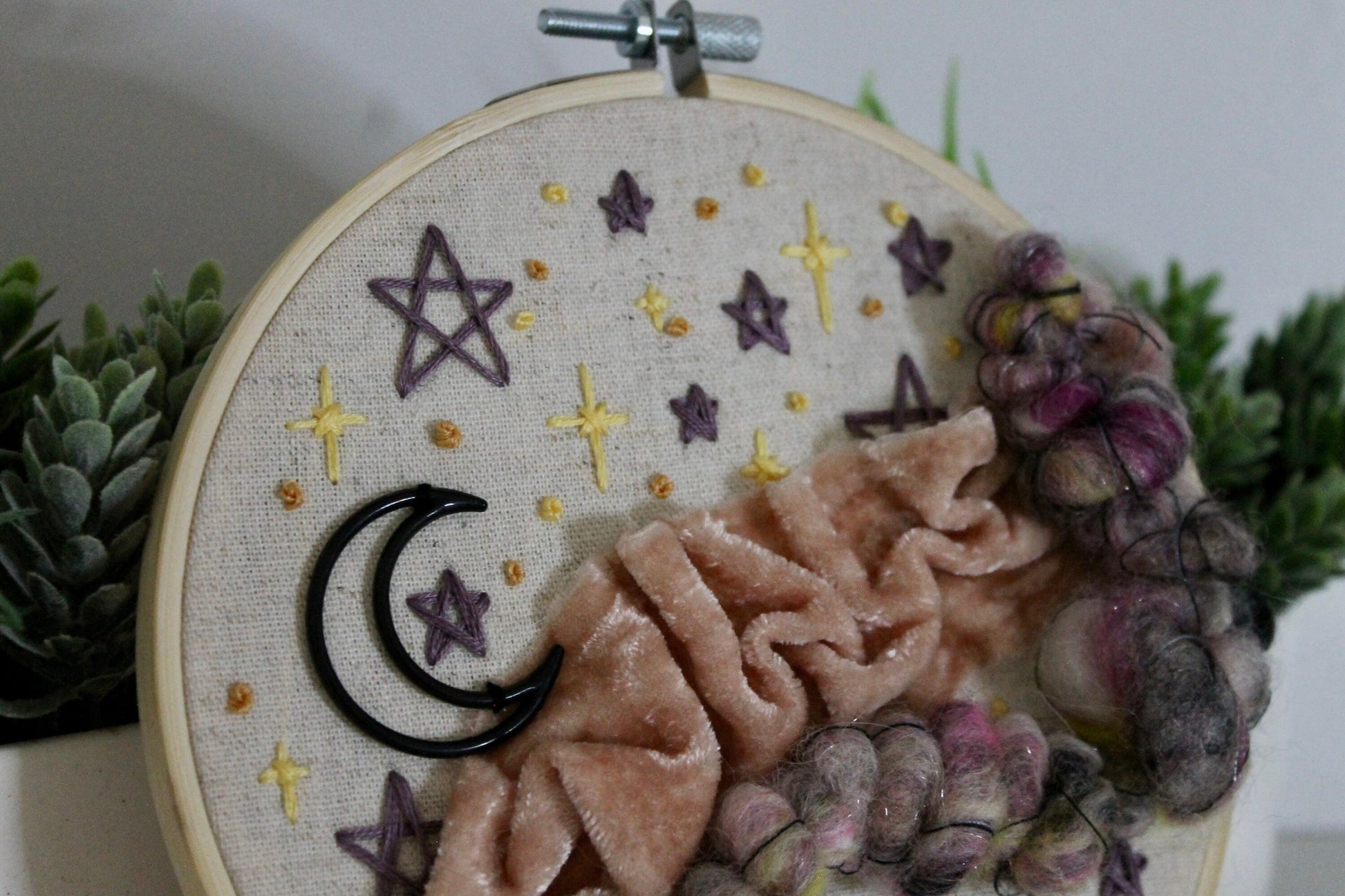 Night sky embroidery | abstract | star | embroidery hoop | foil embroidery | diy | gift idea | flower