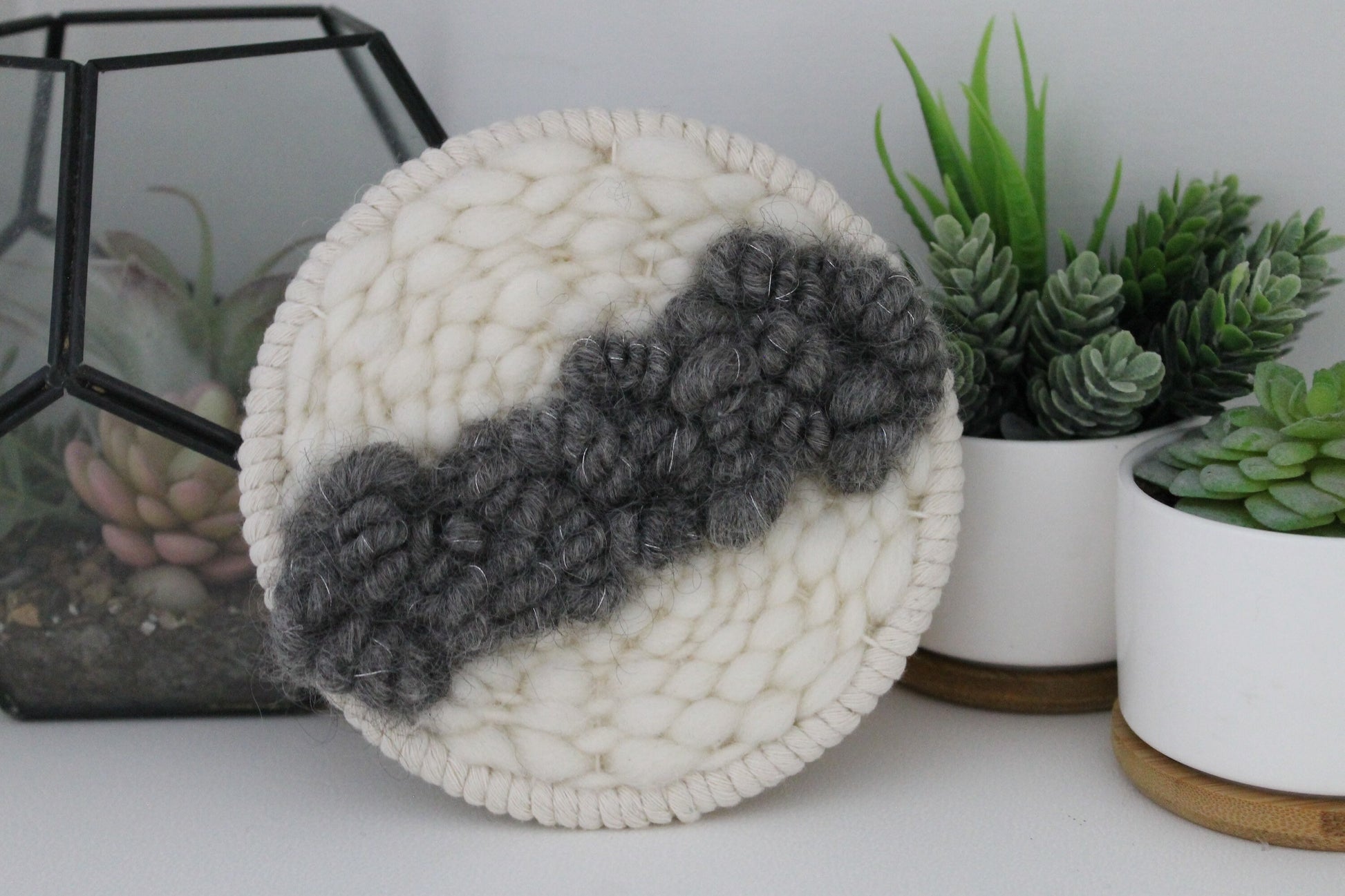 Round woven wall hanging | wall art | weaving | woven tapestry | wall decor | wall tapestry | home decor | tapestry