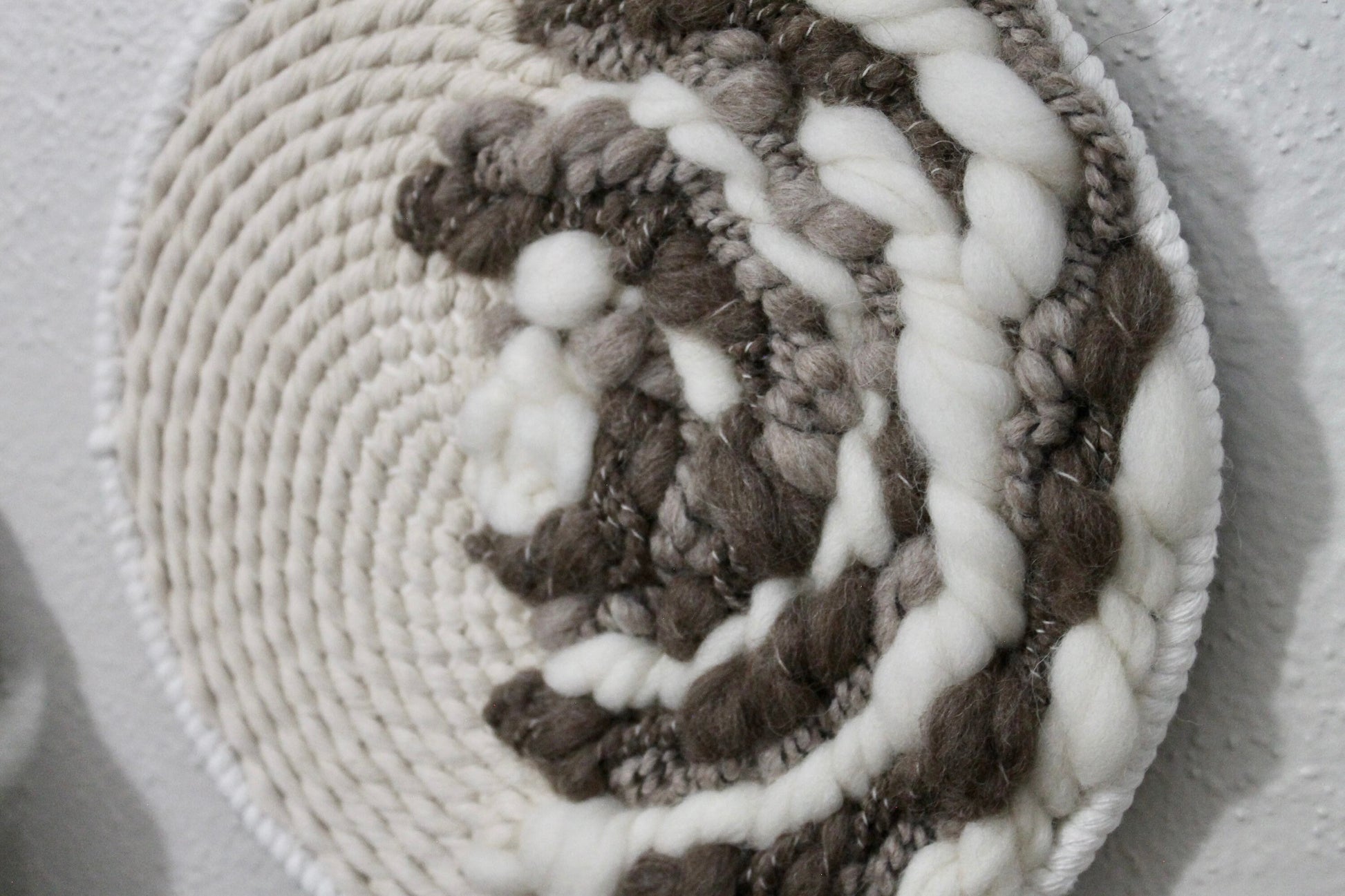 Neutral round woven wall hanging | wall art | weaving | woven tapestry | wall decor | wall tapestry | home decor | tapestry