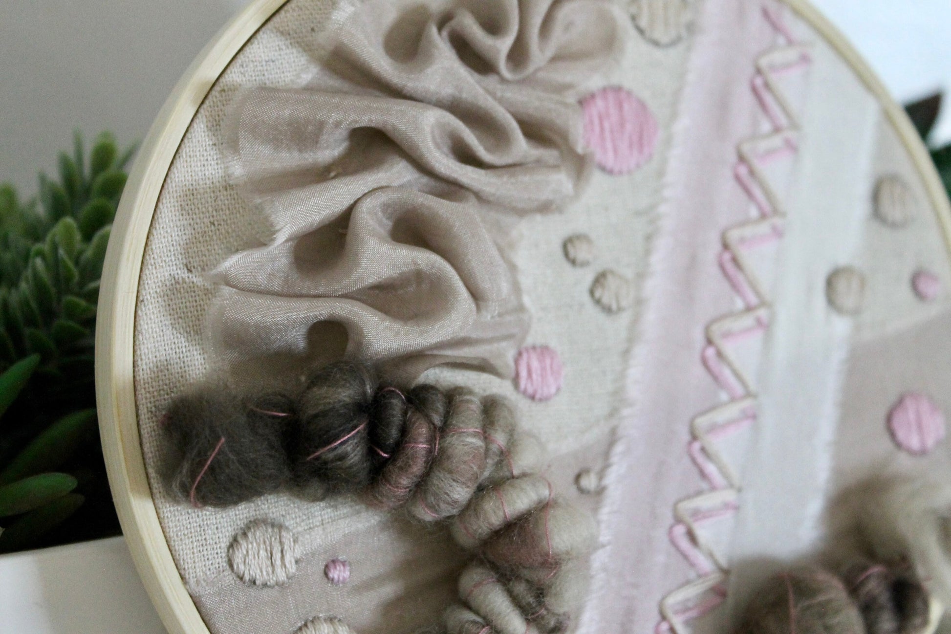 Pink and brown abstract embroidery | neutral | embroidery hoop | foil embroidery | diy | gift idea