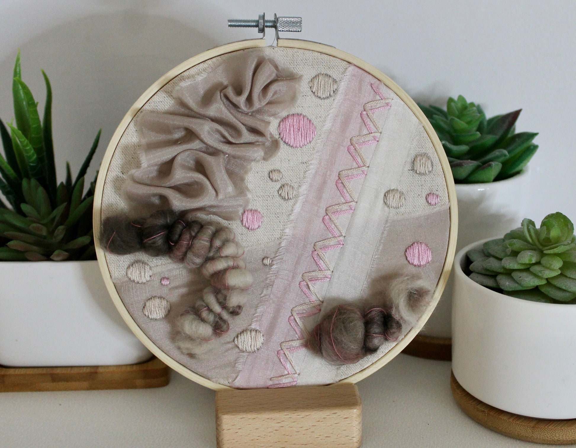 Pink and brown abstract embroidery | neutral | embroidery hoop | foil embroidery | diy | gift idea