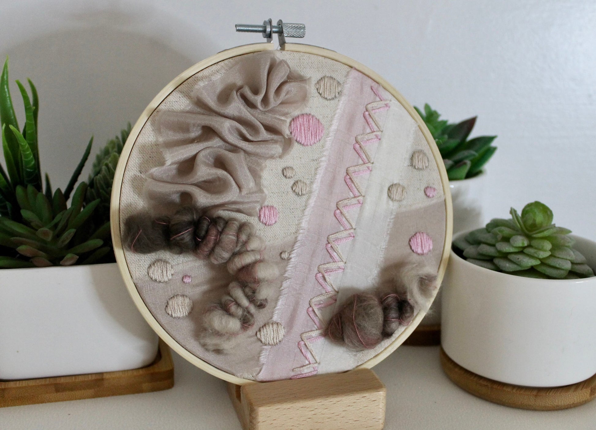 Pink and brown abstract embroidery | neutral | embroidery hoop | foil embroidery | diy | gift idea