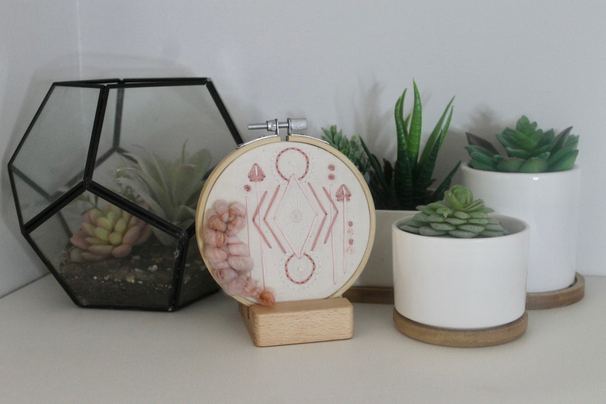 Mini pink and gold abstract geometric embroidery | embroidery hoop | foil embroidery | diy | gift idea