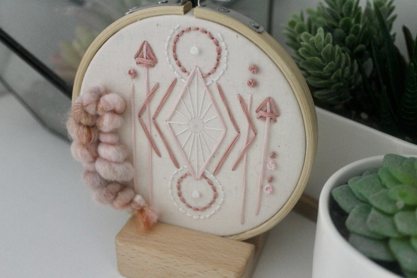 Mini pink and gold abstract geometric embroidery | embroidery hoop | foil embroidery | diy | gift idea