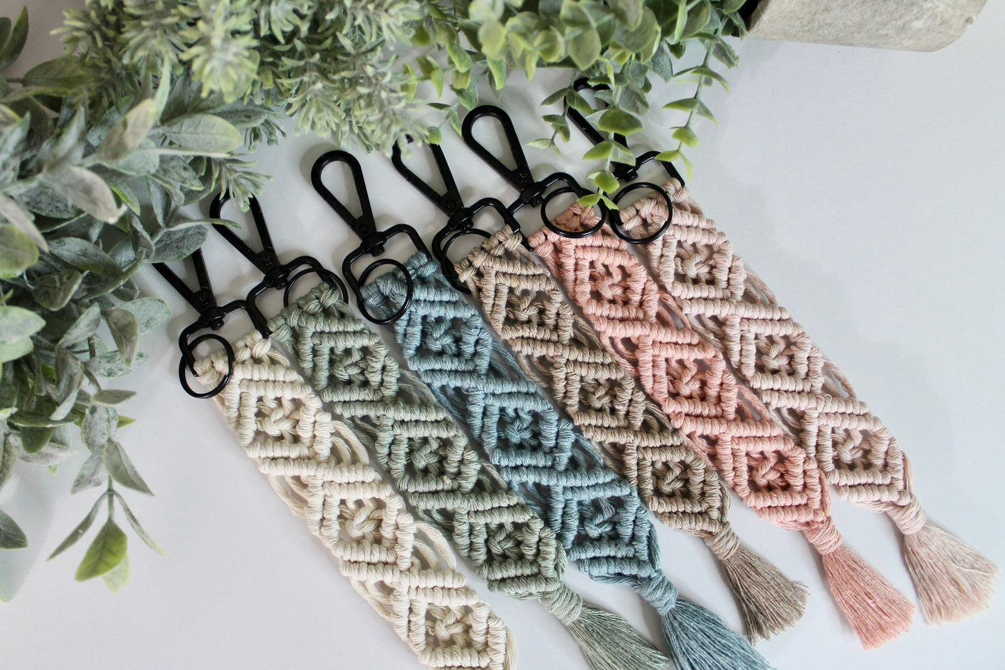 Macrame keychain with clip | boho | accessory | modern macrame | woven keychain | custom | gift idea | birthday