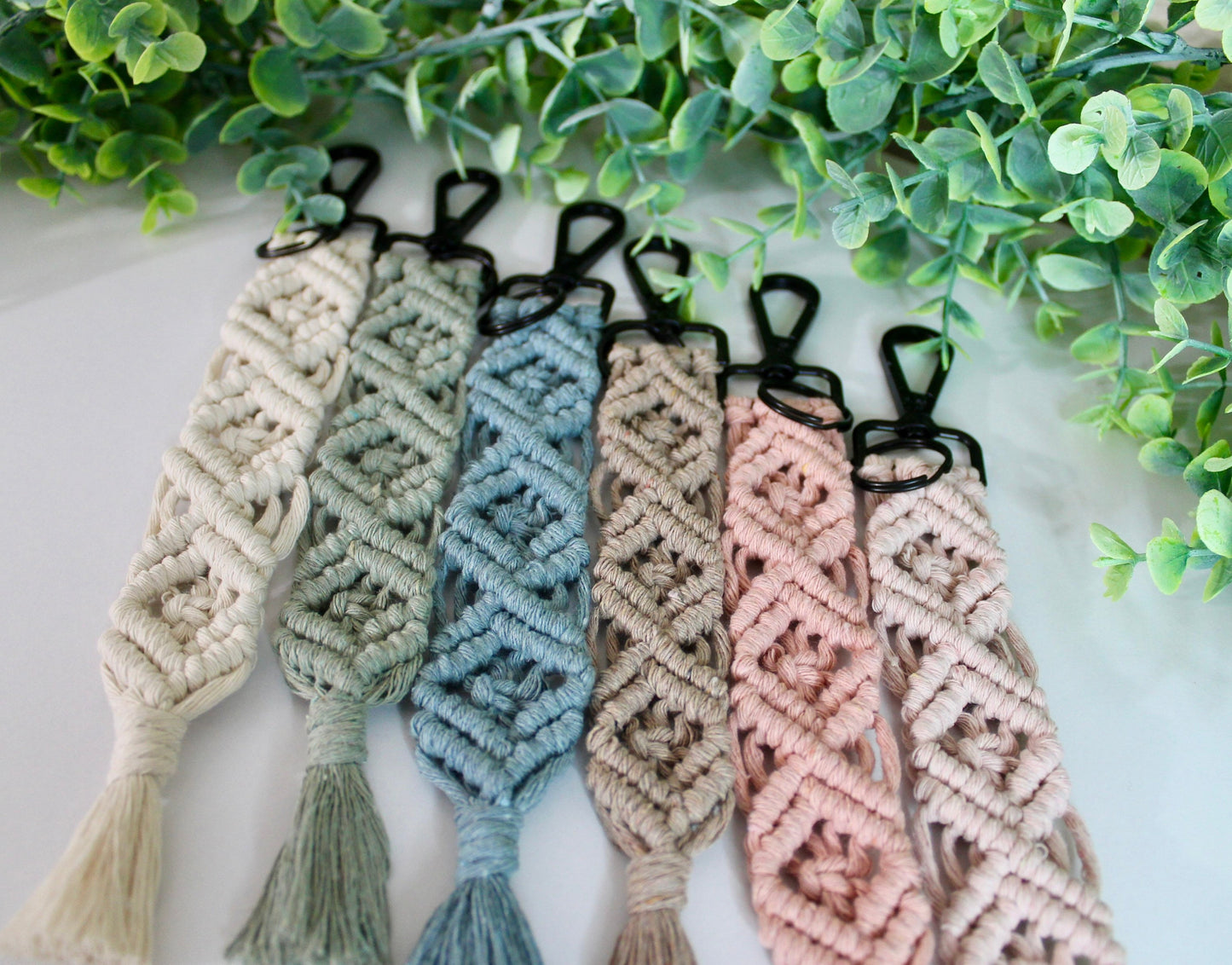 Macrame keychain with clip | boho | accessory | modern macrame | woven keychain | custom | gift idea | birthday