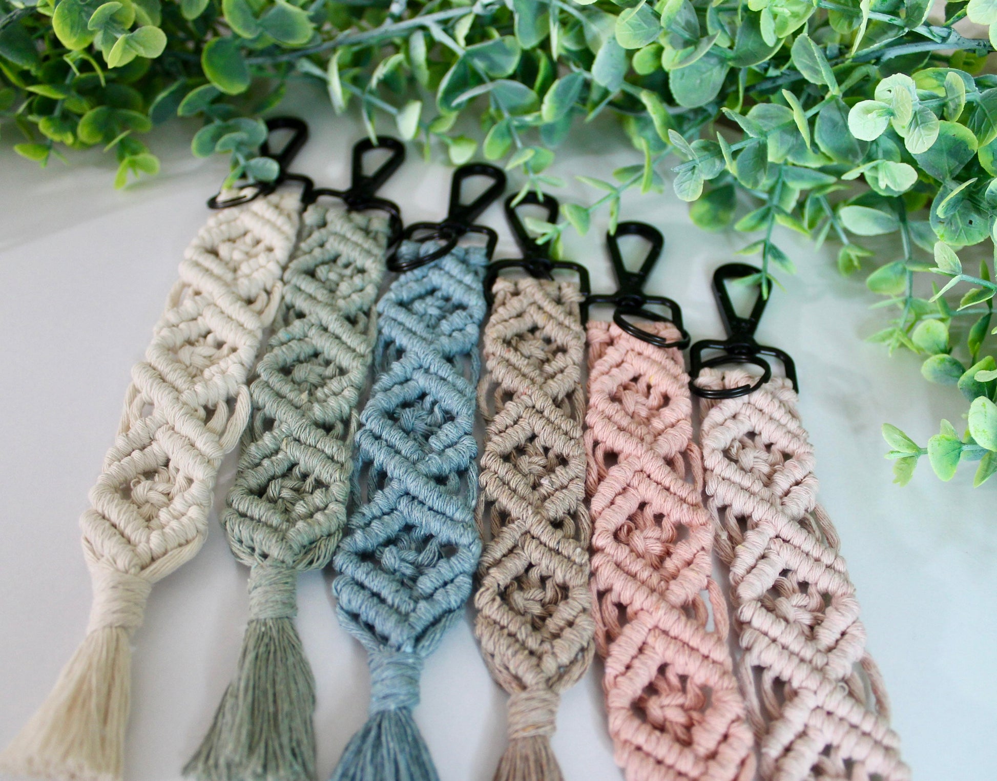 Macrame keychain with clip | boho | accessory | modern macrame | woven keychain | custom | gift idea | birthday