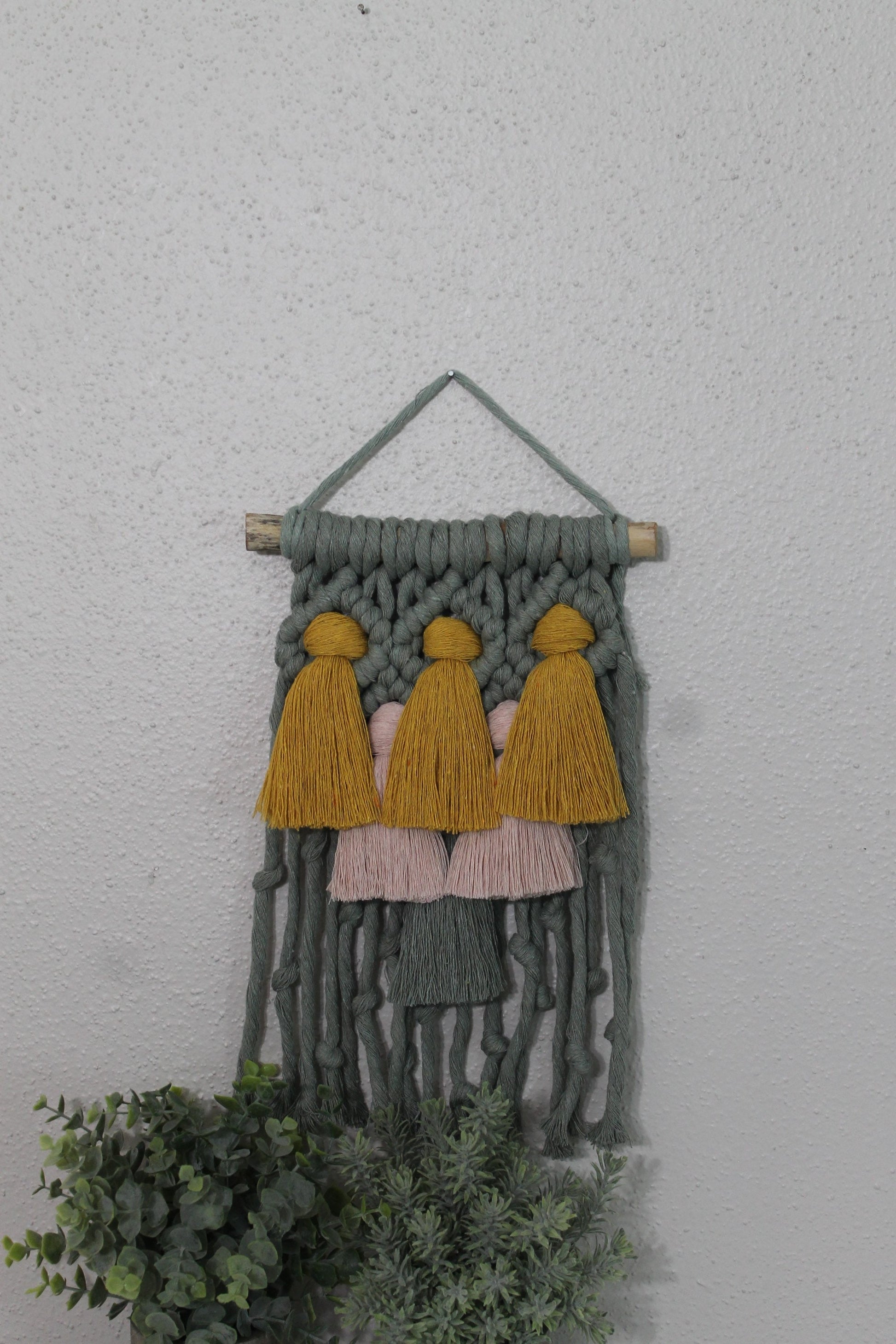 Small gradient tassel macrame wall hanging | wall art | boho | wall decor | wall tapestry | home decor