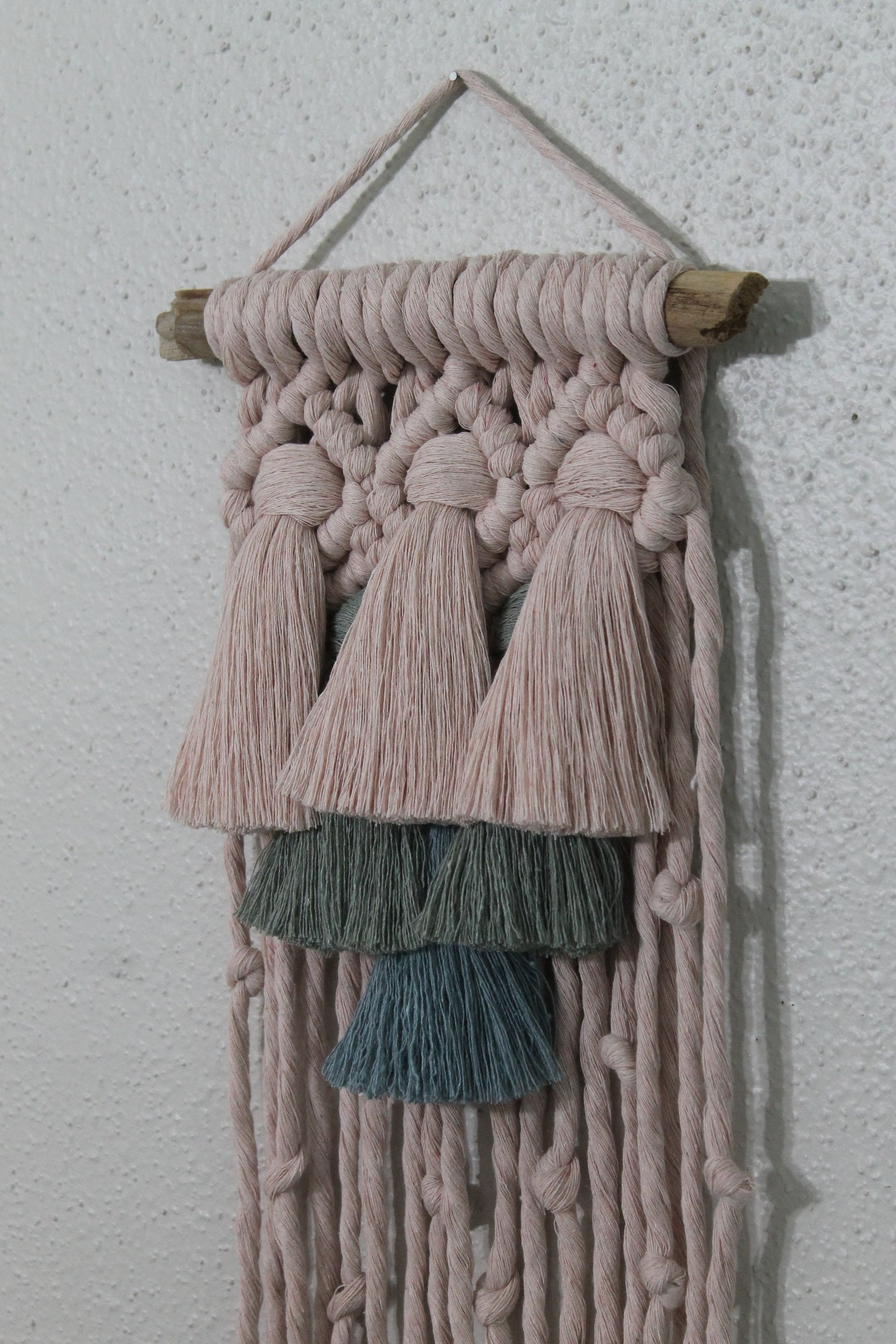 Small gradient tassel macrame wall hanging | wall art | boho | wall decor | wall tapestry | home decor