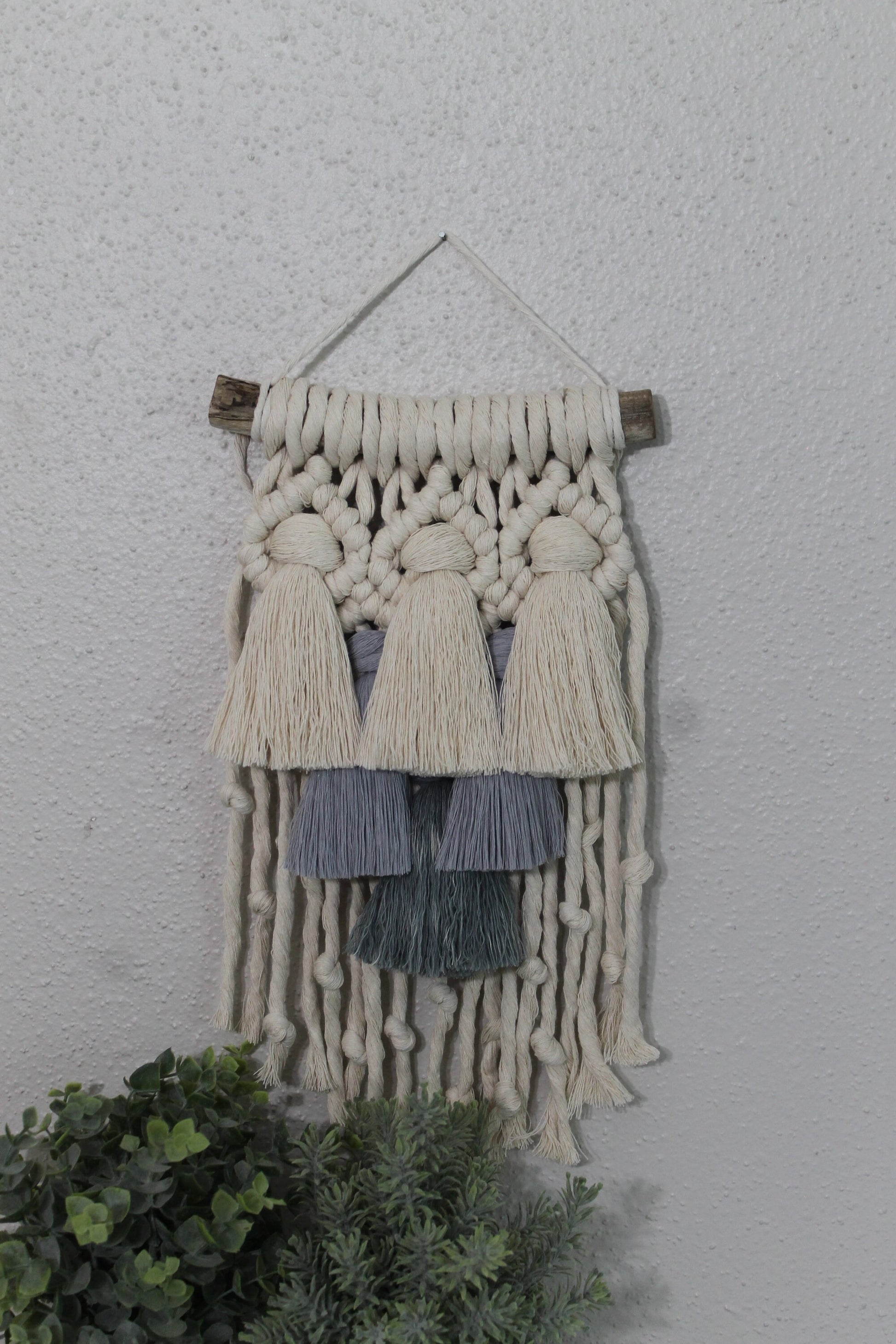 Small gradient tassel macrame wall hanging | wall art | boho | wall decor | wall tapestry | home decor