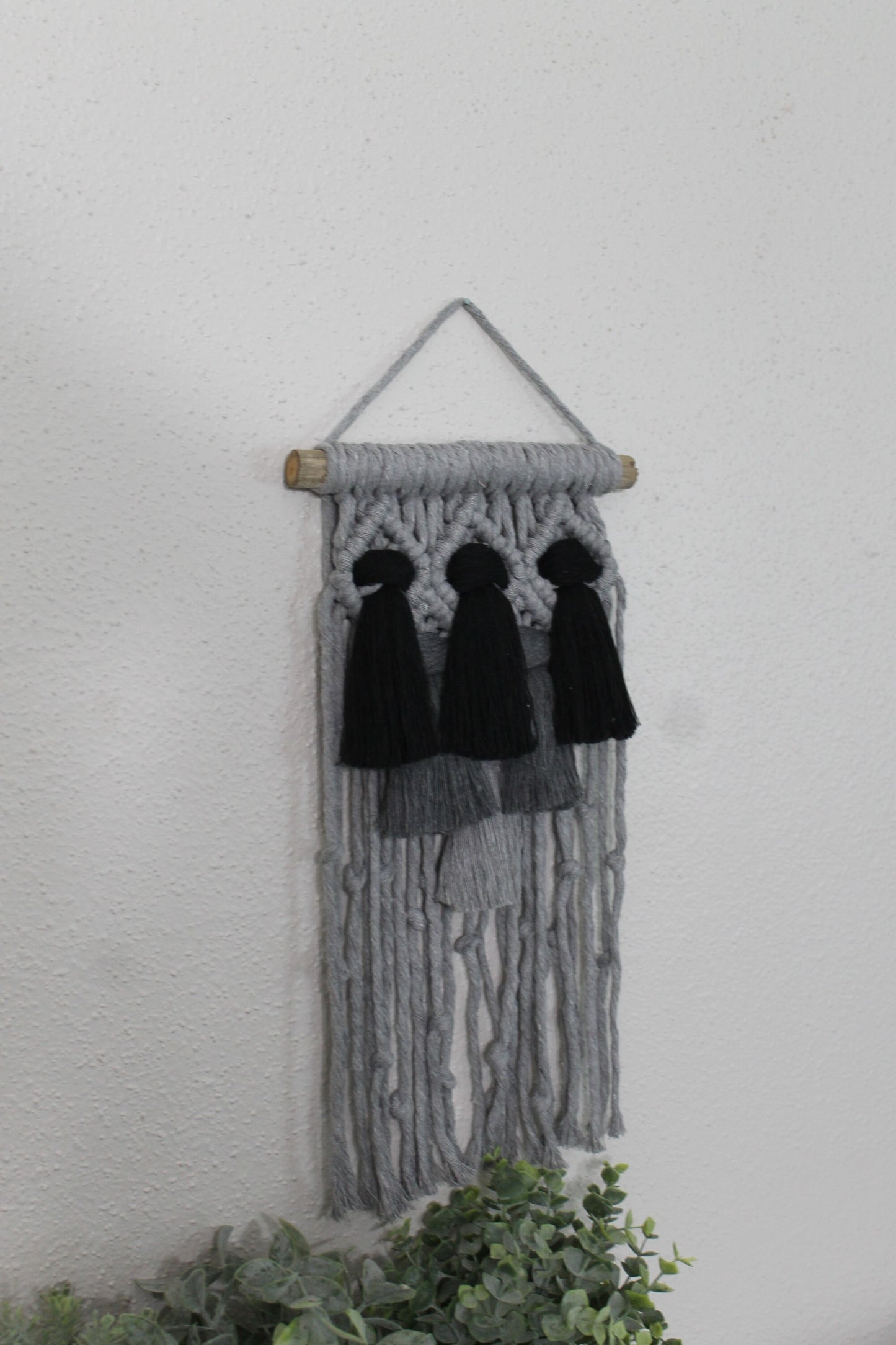 Small gradient tassel macrame wall hanging | wall art | boho | wall decor | wall tapestry | home decor