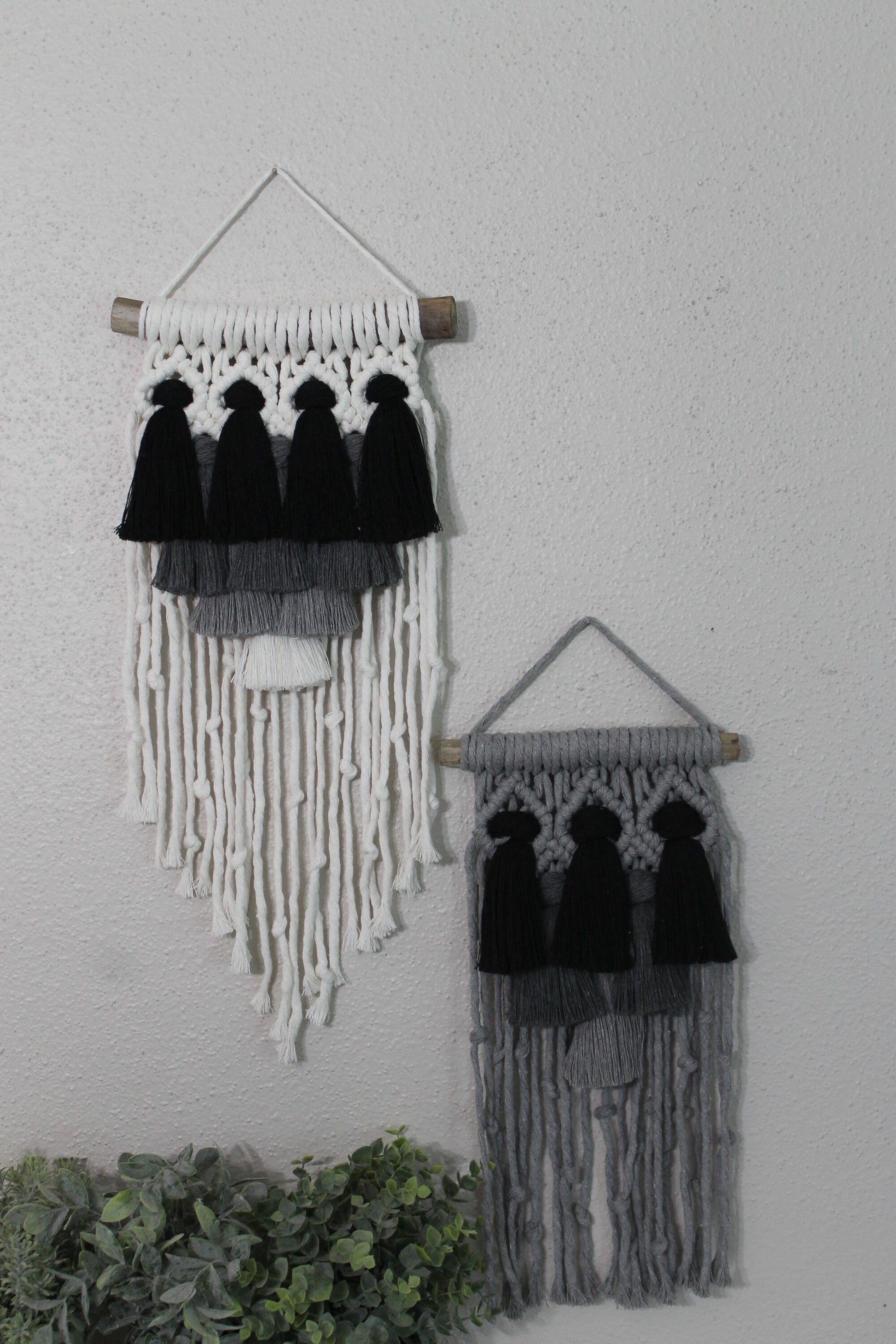 Small gradient tassel macrame wall hanging | wall art | boho | wall decor | wall tapestry | home decor