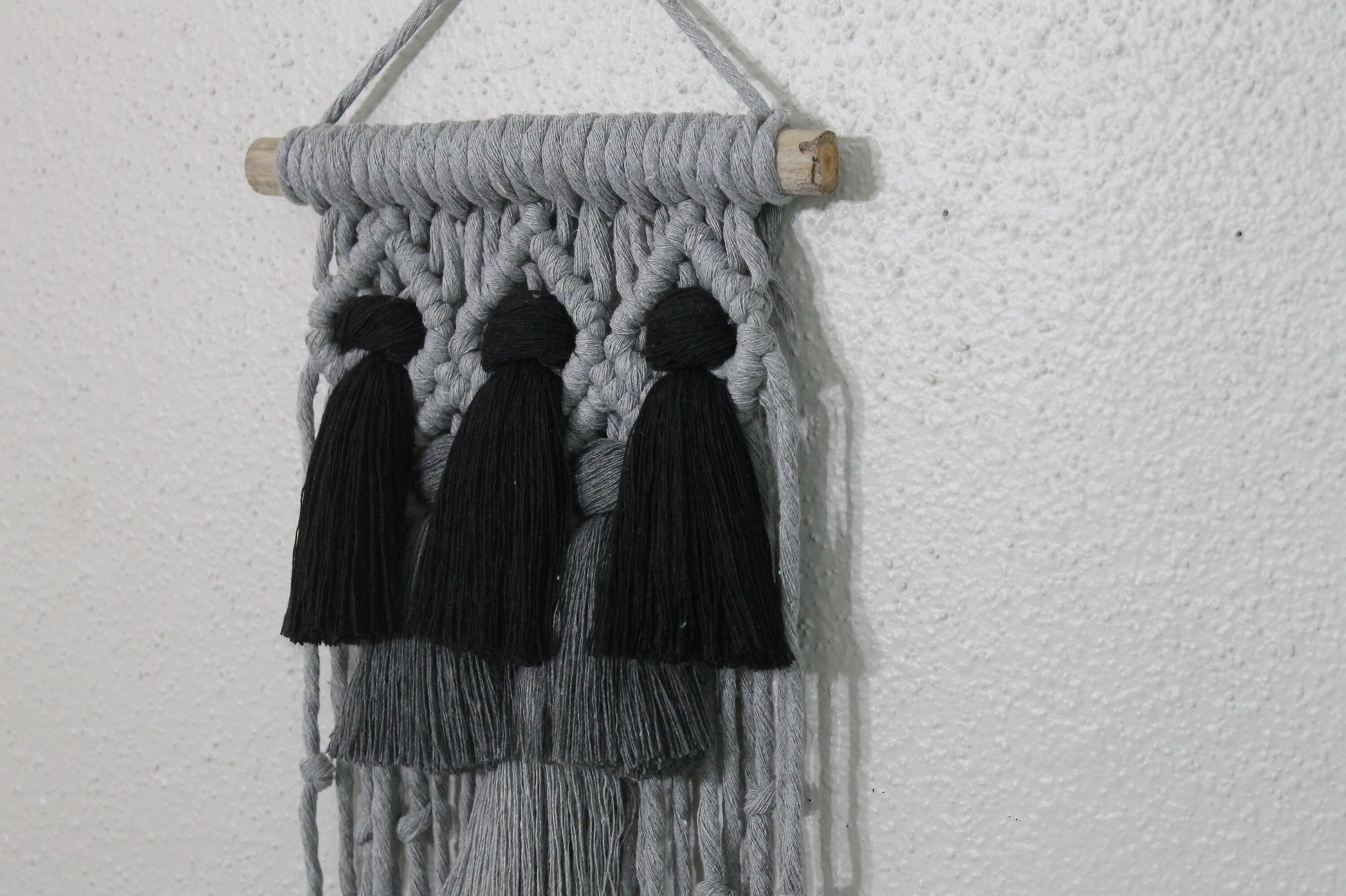 Small gradient tassel macrame wall hanging | wall art | boho | wall decor | wall tapestry | home decor