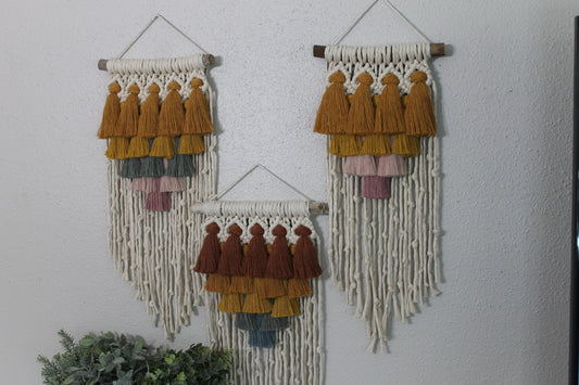 Small gradient tassel macrame wall hanging | wall art | boho | wall decor | wall tapestry | home decor