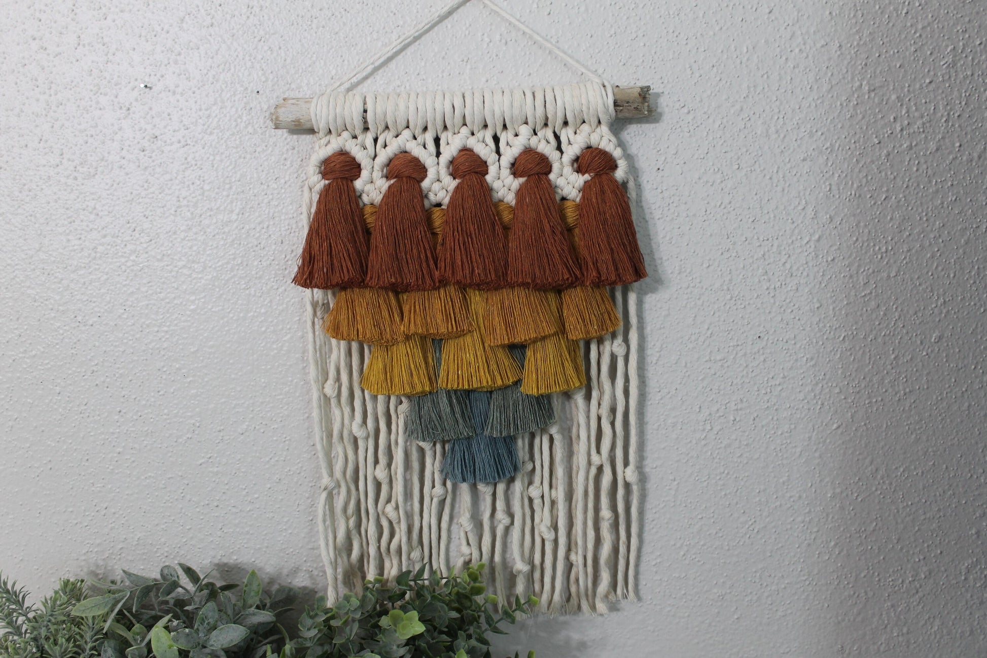 Small gradient tassel macrame wall hanging | wall art | boho | wall decor | wall tapestry | home decor