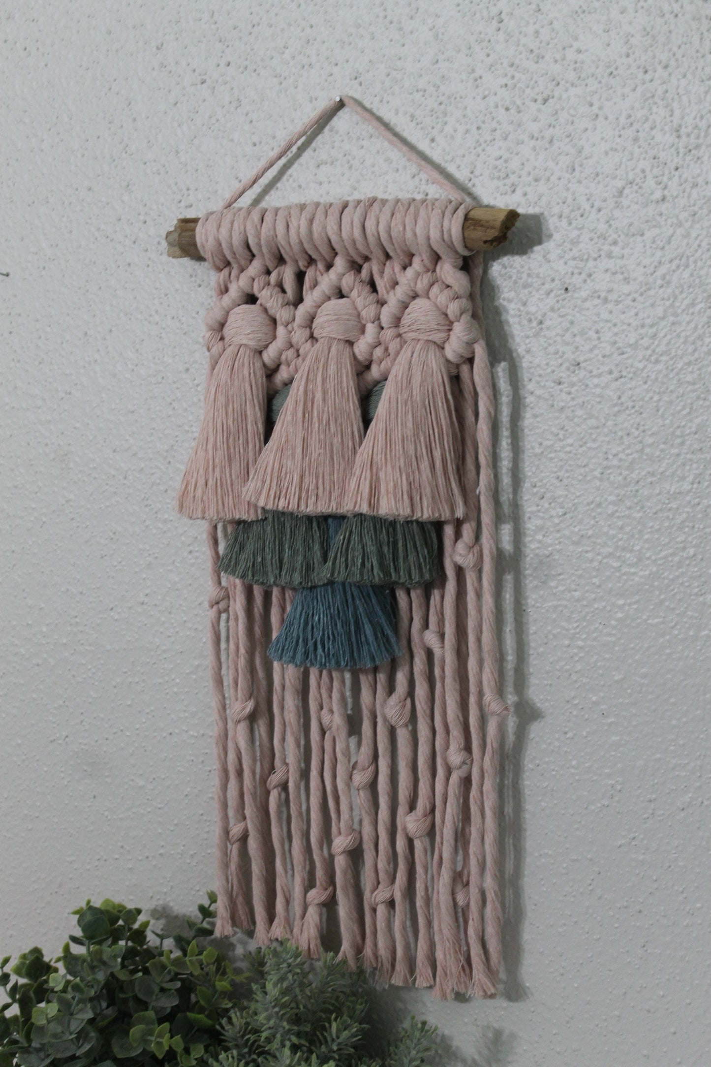 Small gradient tassel macrame wall hanging | wall art | boho | wall decor | wall tapestry | home decor