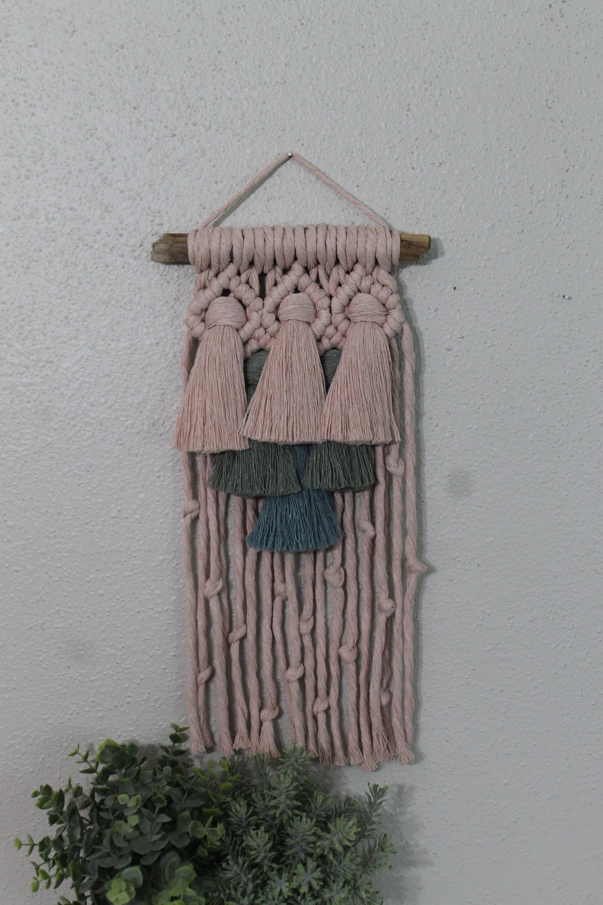 Small gradient tassel macrame wall hanging | wall art | boho | wall decor | wall tapestry | home decor