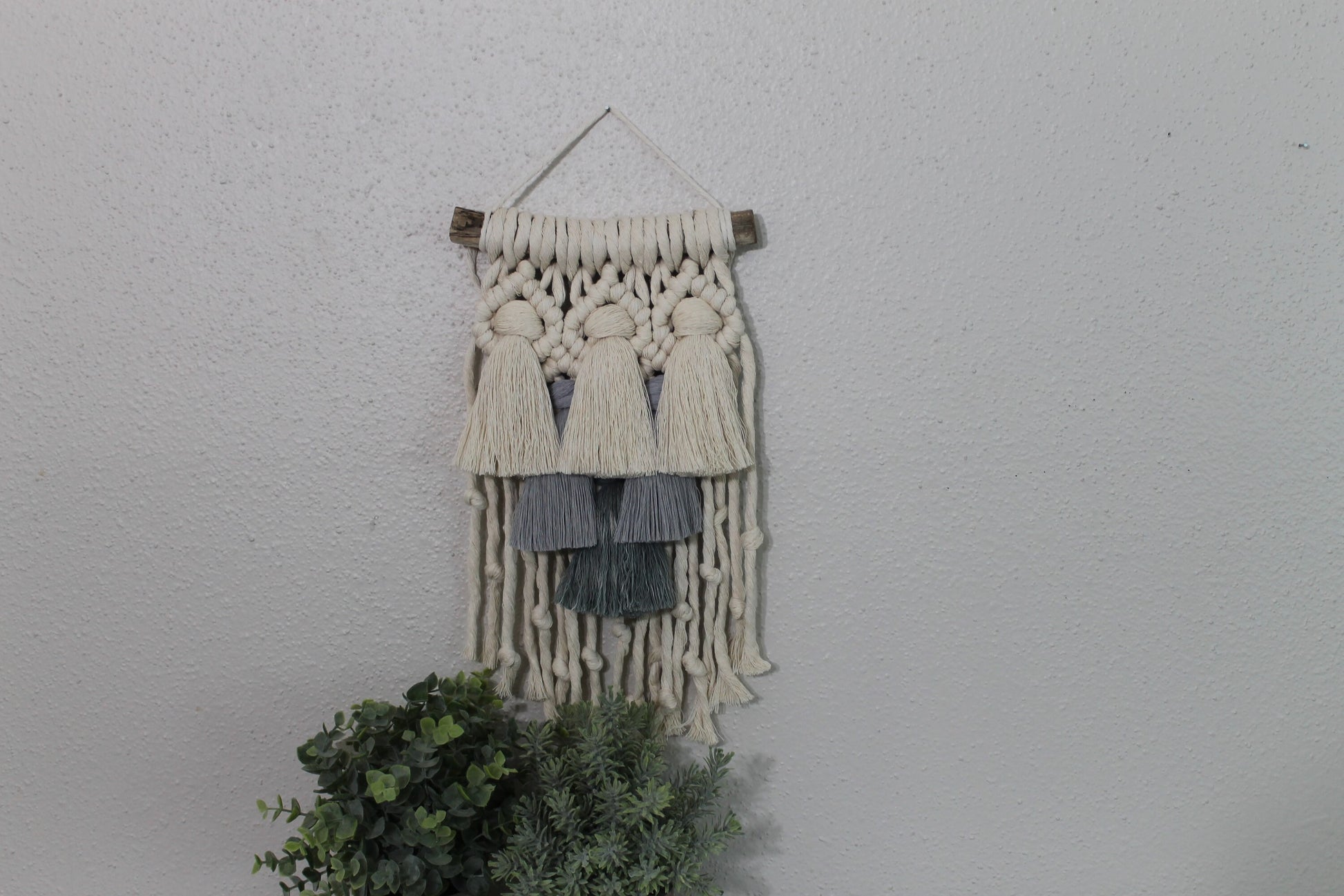 Small gradient tassel macrame wall hanging | wall art | boho | wall decor | wall tapestry | home decor