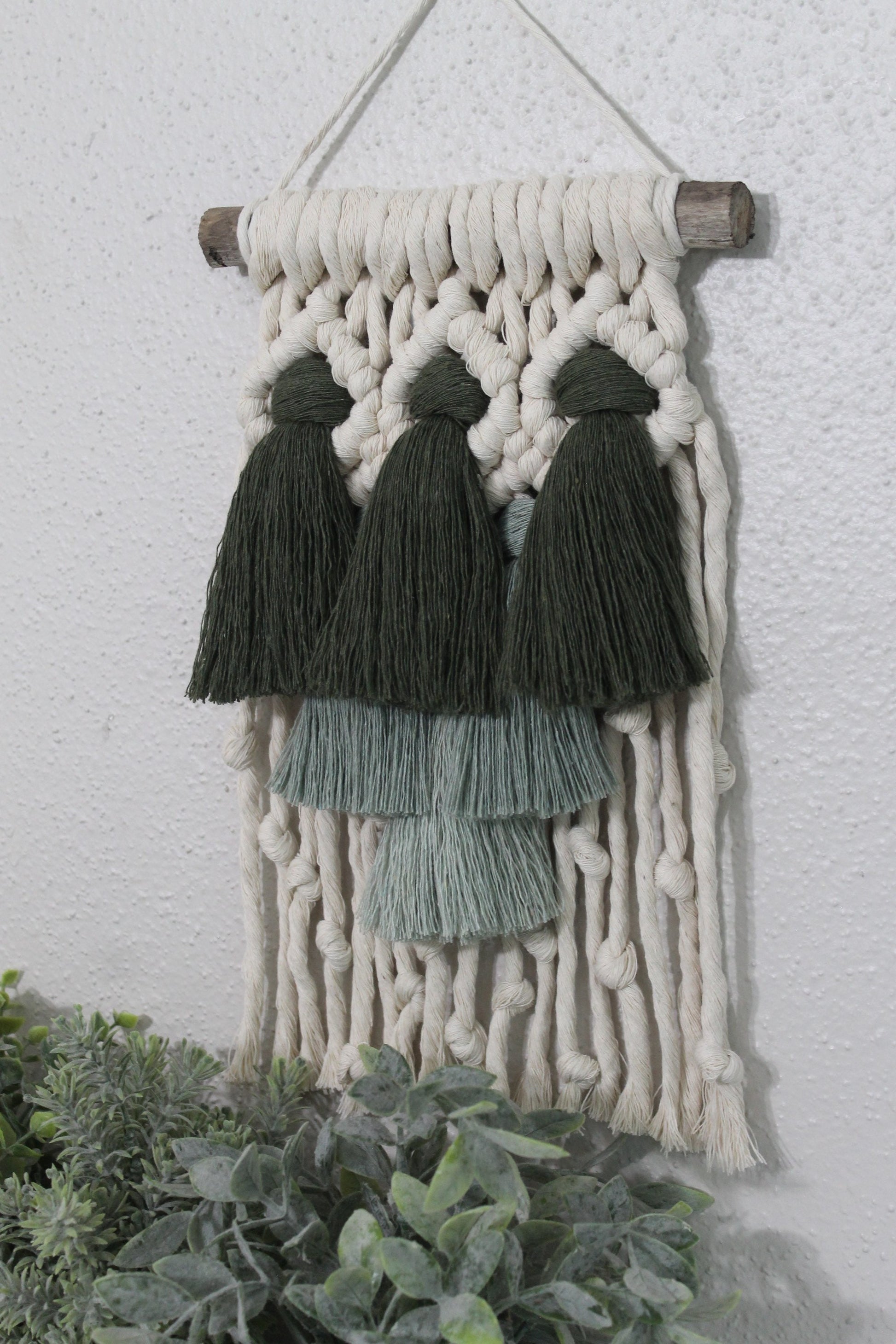 Small green gradient tassel macrame wall hanging | wall art | boho | wall decor | wall tapestry | home decor