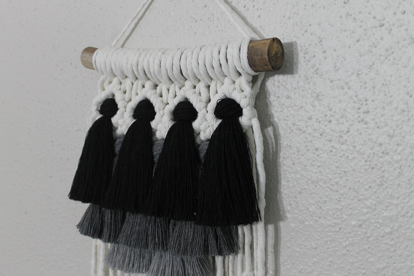 Small gradient tassel macrame wall hanging | wall art | boho | wall decor | wall tapestry | home decor
