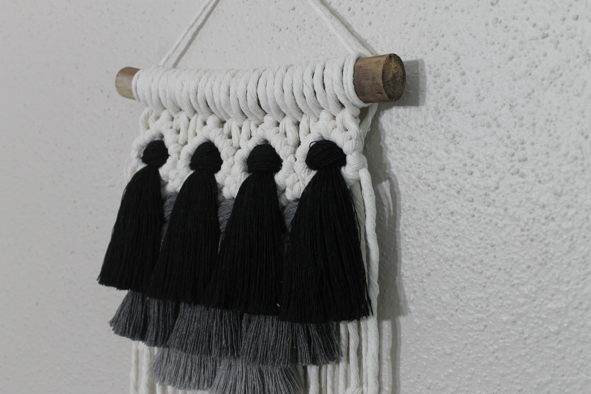 Small gradient tassel macrame wall hanging | wall art | boho | wall decor | wall tapestry | home decor