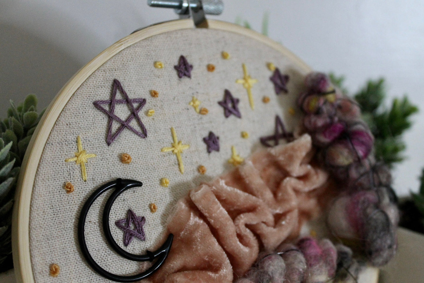 Night sky embroidery | abstract | star | embroidery hoop | foil embroidery | diy | gift idea | flower