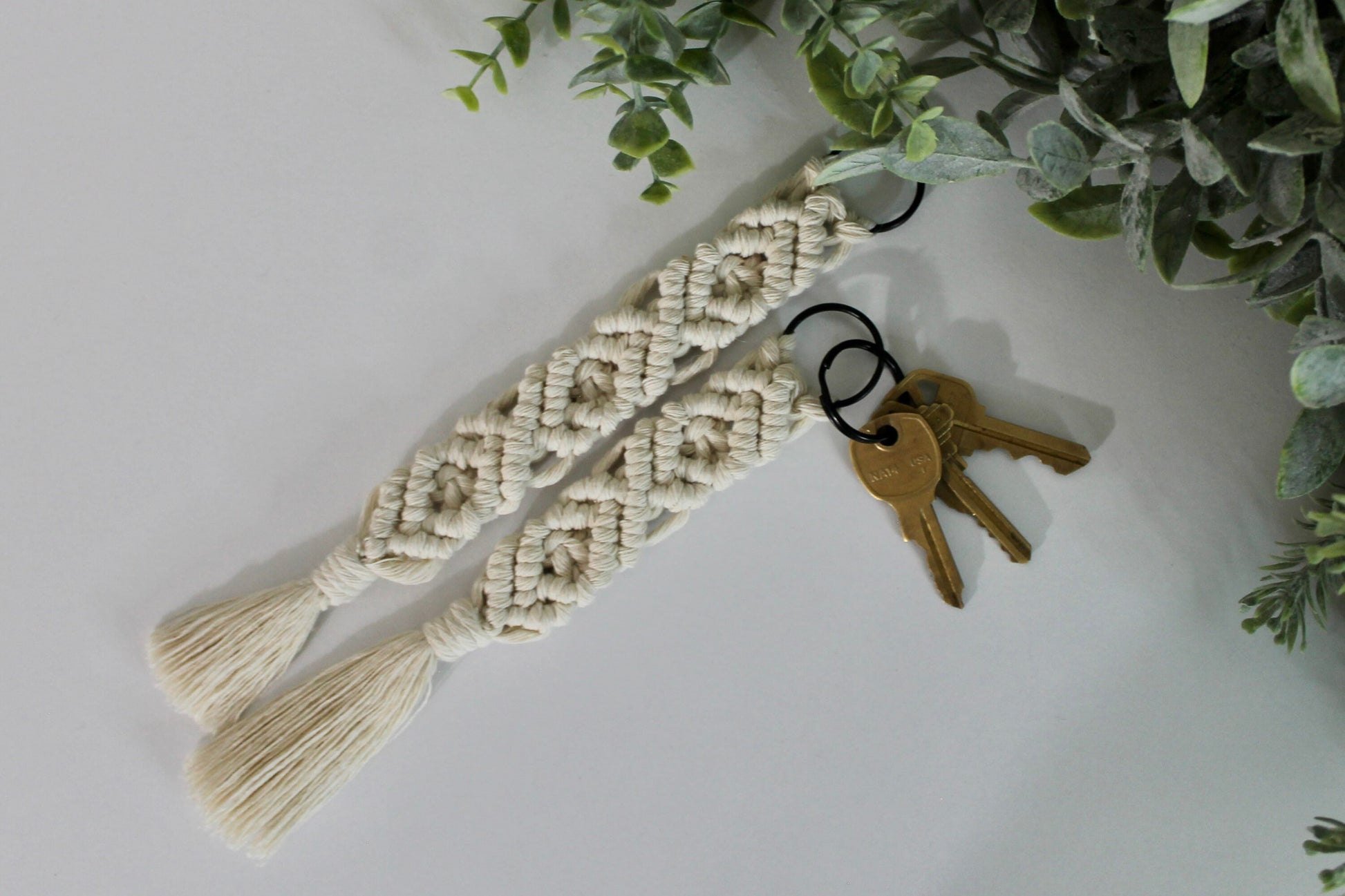 Macrame keychain | boho | accessory | modern macrame | woven keychain | custom | gift idea | birthday | key ring