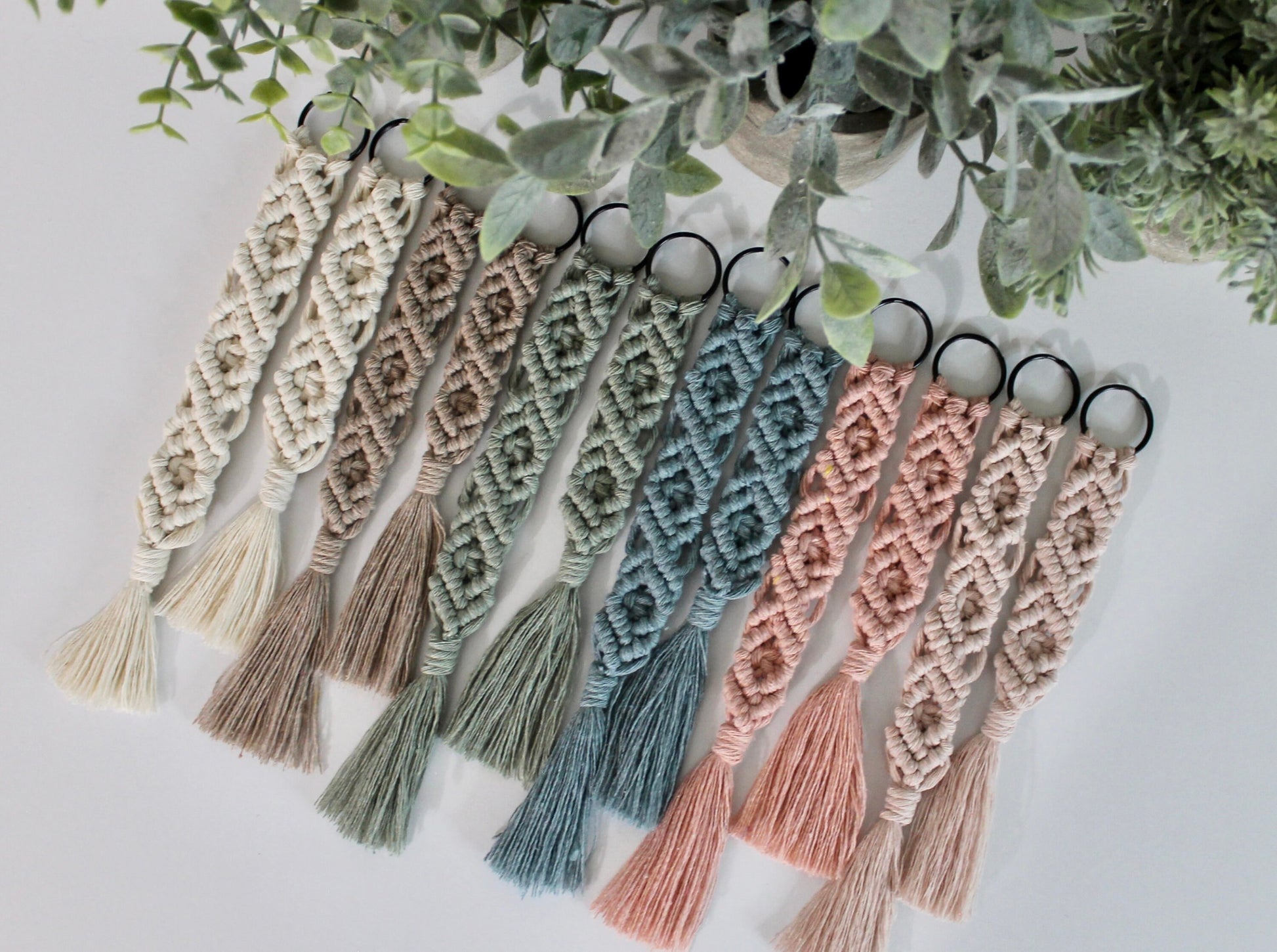 Macrame keychain | boho | accessory | modern macrame | woven keychain | custom | gift idea | birthday | key ring