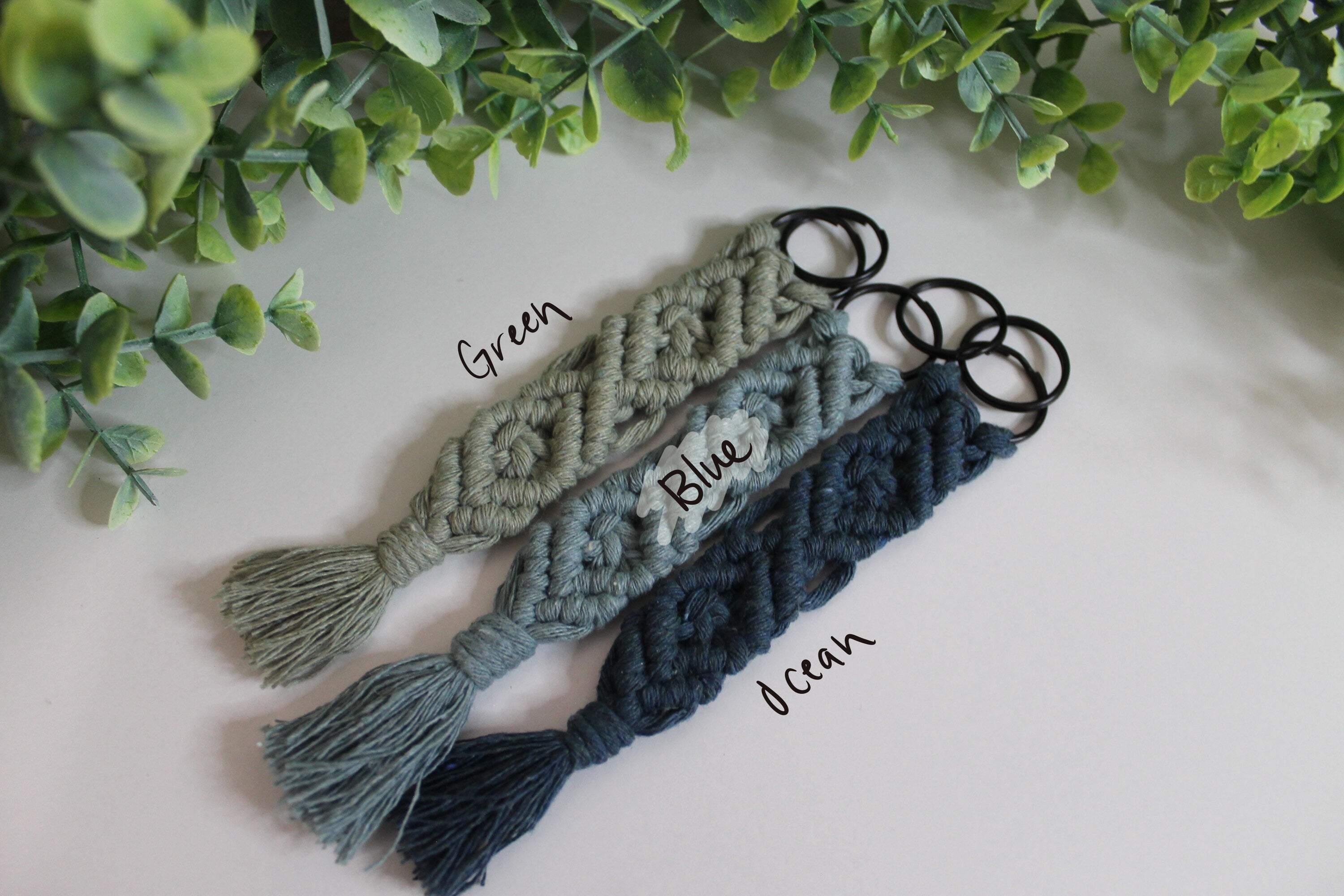 Macrame keychain | boho | accessory | modern macrame | woven